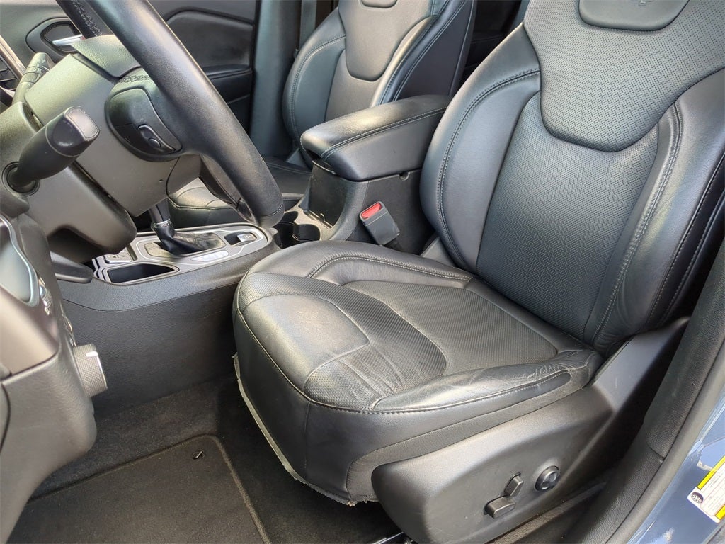 2021 Jeep Cherokee Latitude Lux