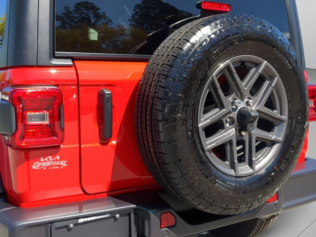 2026 Jeep Wrangler Sport S 4X4 3–Piece Hard Top