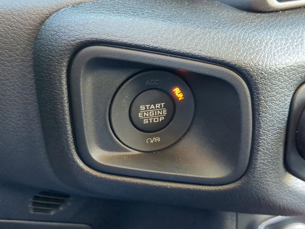 2026 Jeep Wrangler Sport S 4X4 3–Piece Hard Top