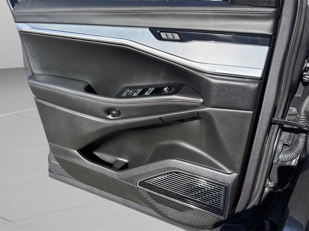 2025 Jeep Wagoneer S Launch Edition