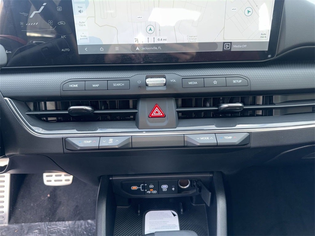 2025 Kia K4 GT-Line Turbo