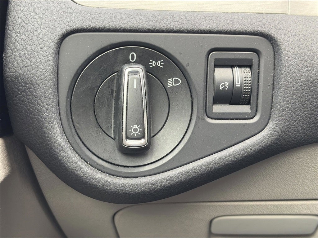 2015 Volkswagen Golf TDI S 4-Door