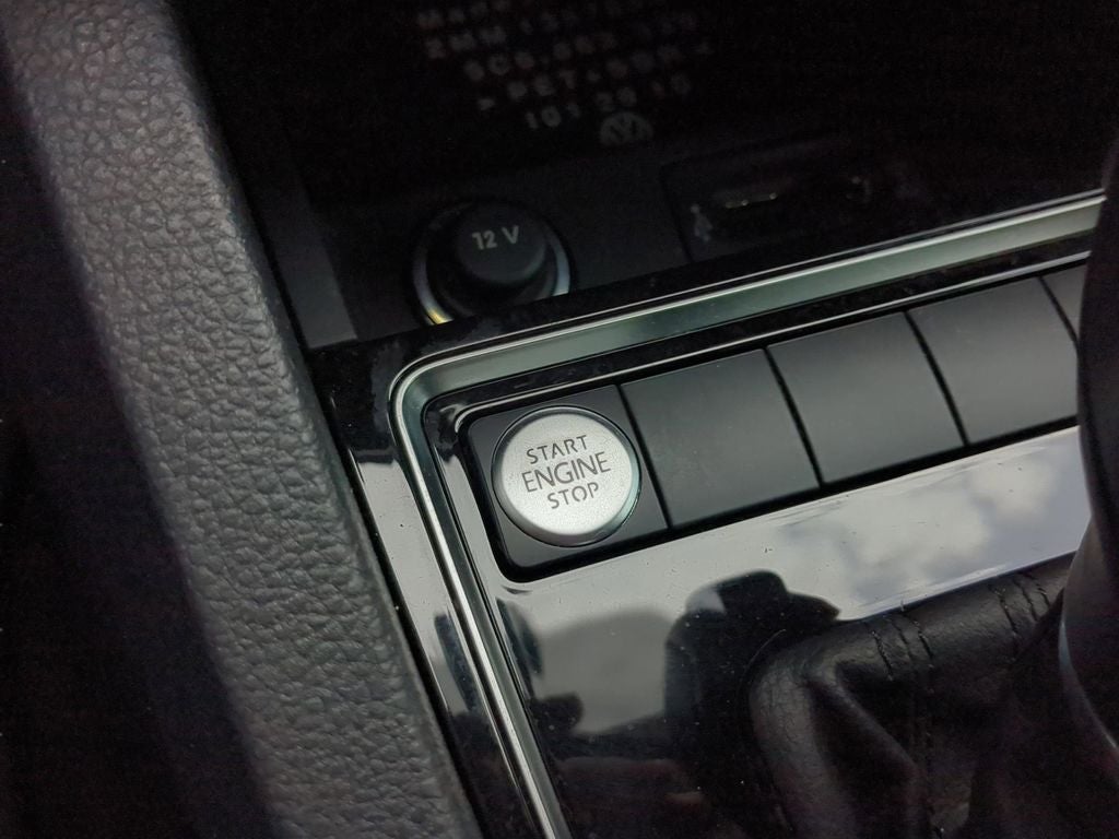 2017 Volkswagen Jetta 1.8T SEL