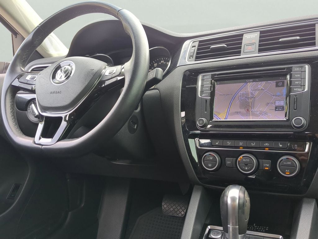 2017 Volkswagen Jetta 1.8T SEL