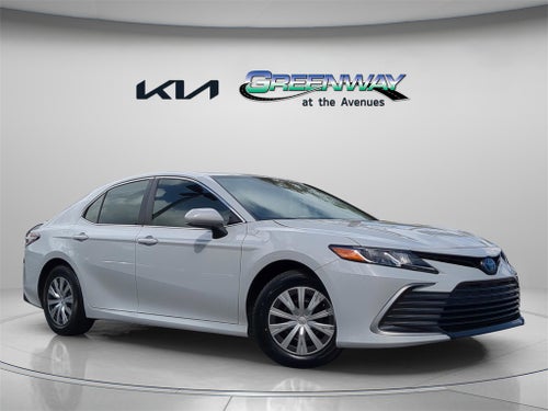 2022 Toyota Camry Hybrid LE