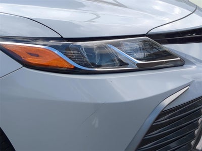 2022 Toyota Camry Hybrid LE