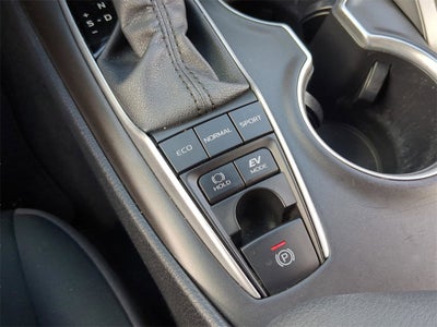 2022 Toyota Camry Hybrid LE