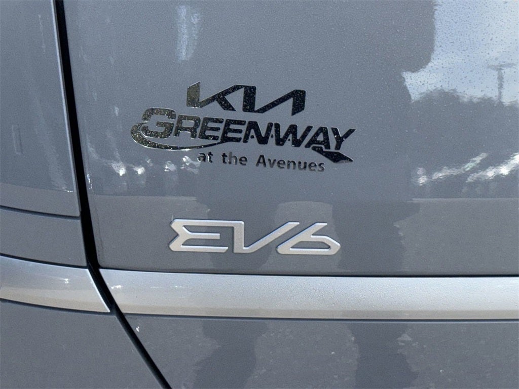 2025 Kia EV6 Light