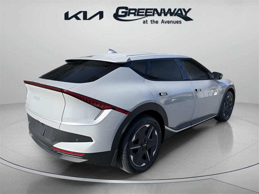 2025 Kia EV6 Light