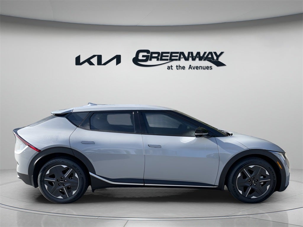 2025 Kia EV6 Light