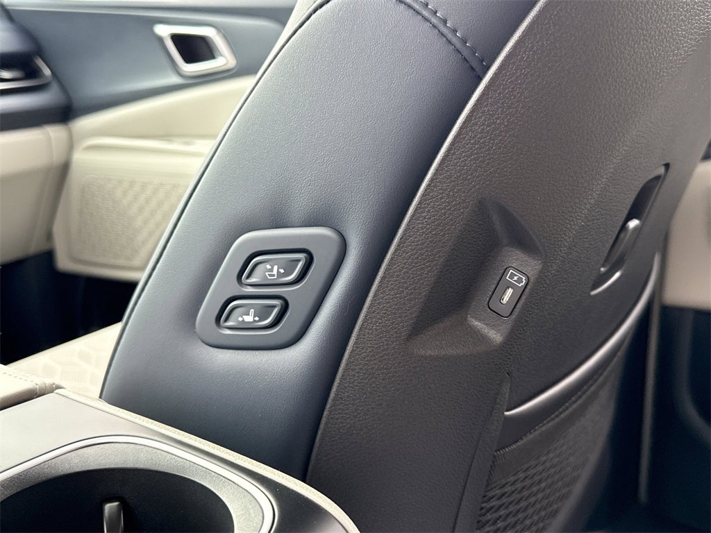 2026 Kia Carnival Hybrid SX