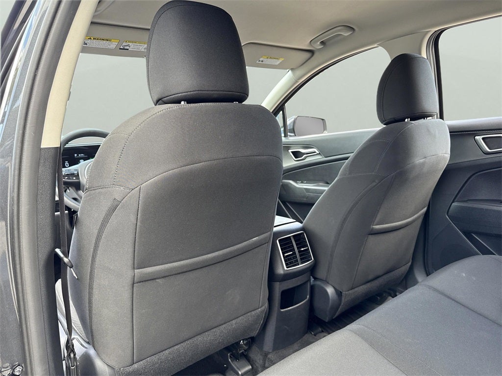 2023 Kia Sportage Hybrid LX AWD