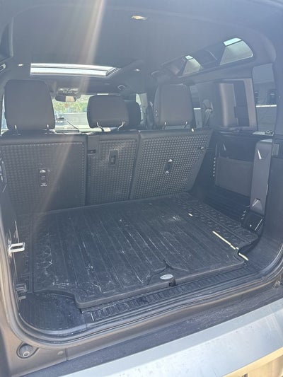 2025 Land Rover Defender 110 S