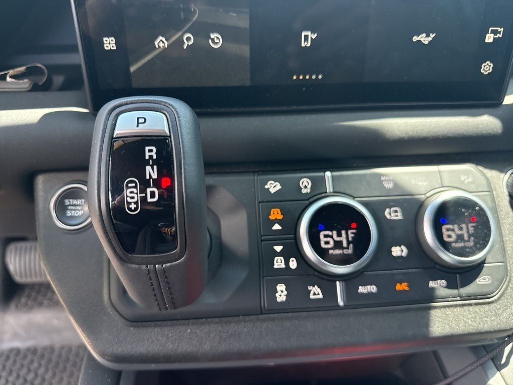 2025 Land Rover Defender 110 S