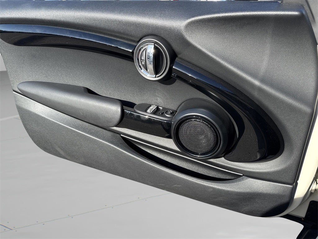 2019 MINI Cooper S Signature MINI Excitement Package