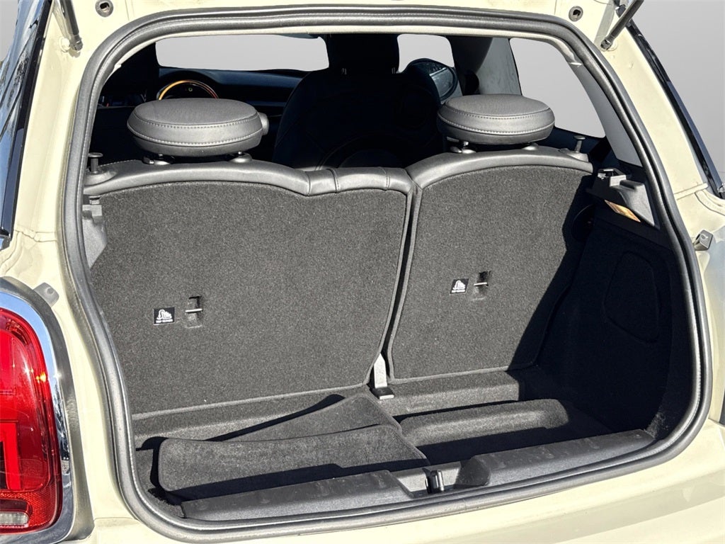 2019 MINI Cooper S Signature MINI Excitement Package