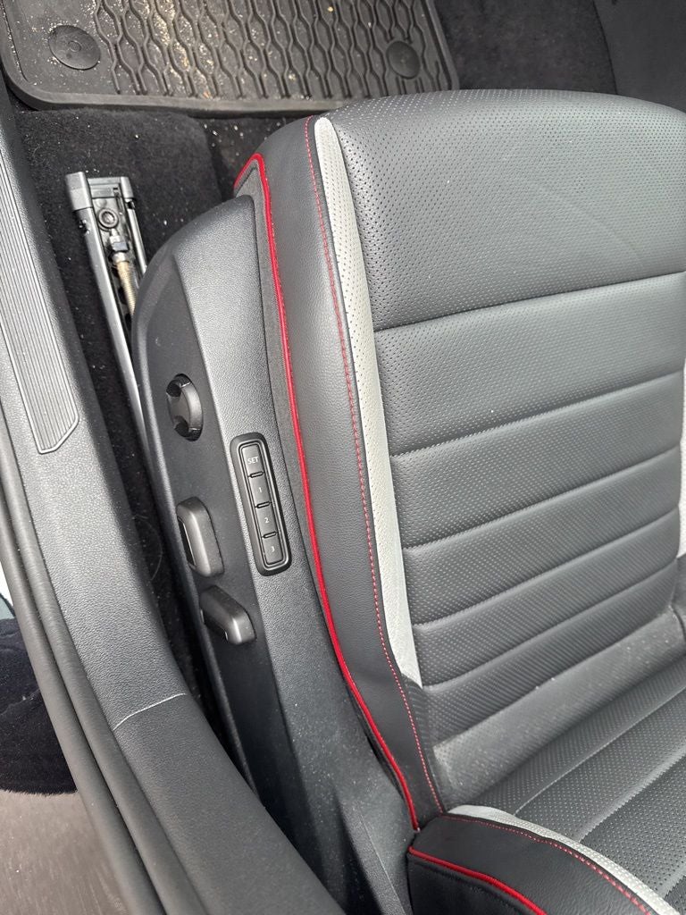 2023 Volkswagen Golf GTI Autobahn