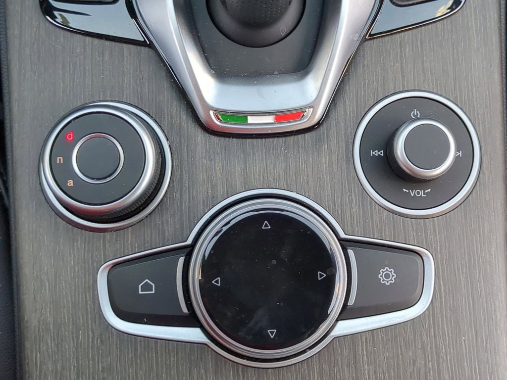 2023 Alfa Romeo Stelvio Ti